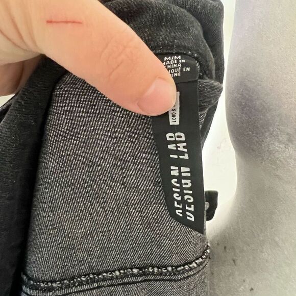 Design Lab Women's Ribbed Knit Hem Button Down Denim Jacket Black Red Medium - Picture 5 of 5